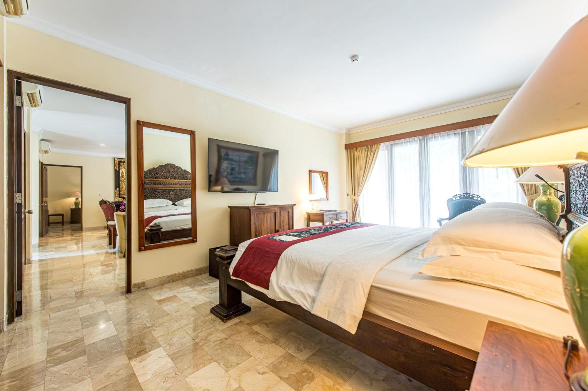 Legian Hotel Kumala Pantai מראה חיצוני תמונה
